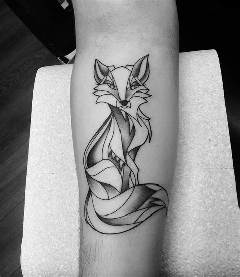 Natural & Simple Fox Tattoo Design | Fox tattoo, Tattoos, Tattoo designs