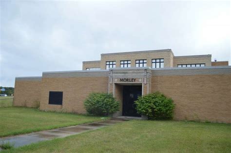 Old Morley elementary building has no future in school district - Big Rapids Pioneer