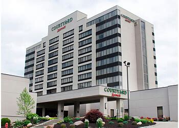 3 Best Hotels in Waterbury, CT - Expert Recommendations