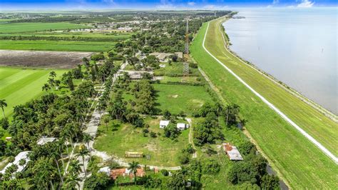 2015 E Main St, Pahokee, FL 33476 - MLS RX-10829316 - Coldwell Banker