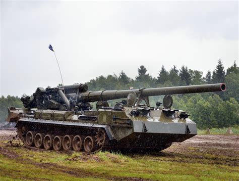 2S7 Pion 203 mm Self-Propelled Howitzer (Russia) | Artillery and ...