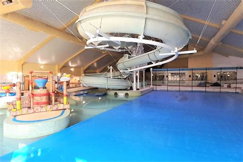 Tenterden Leisure Centre swimming pool shuts after 'debris' found