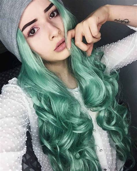 12 Incredible Pastel Green Hair Colors to Steal