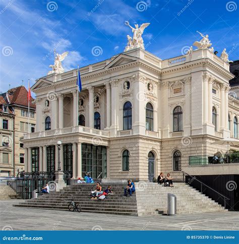 Zurich Opera House Building Editorial Image - Image of house, scene: 85735370