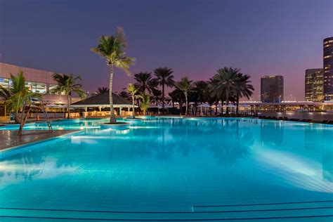 Beach Rotana Smoking Rooms Available: Pictures & Reviews - Tripadvisor