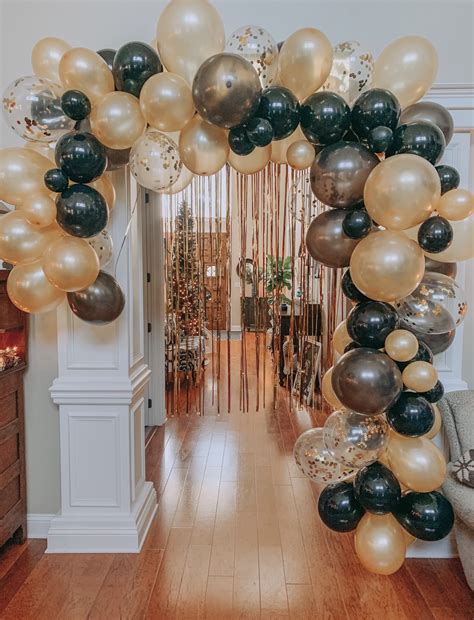 How To Make A Balloon Arch - Palm Grove Farmhouse