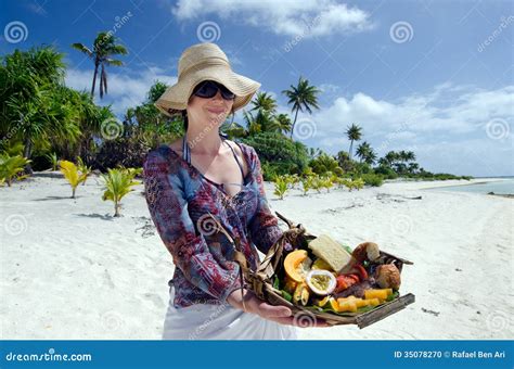 Tropical Food on Deserted Tropical Island Stock Photo - Image of islands, lagoon: 35078270