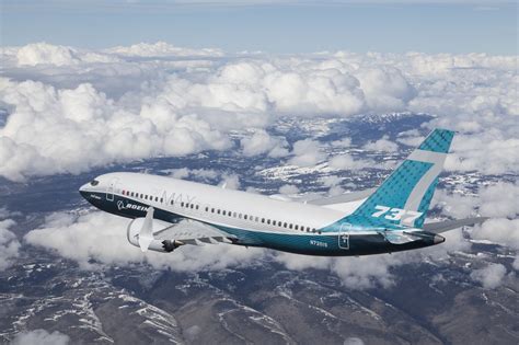 El Boeing 737 MAX 7 completa su primer vuelo | Fly News