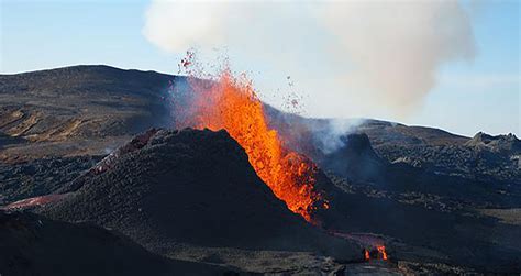 Supervolcano study finds CO2 emissions key to avoiding climate ...