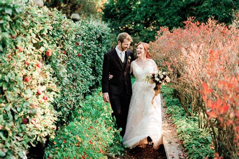 A Fall Wedding at Bella Luna Farms : Best Seattle Wedding Photographers