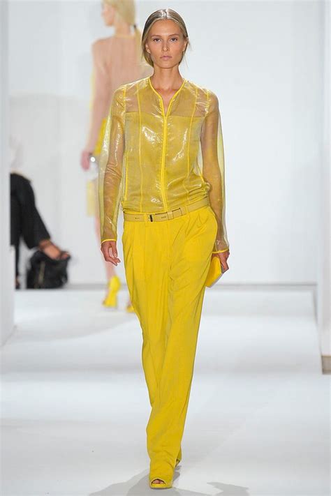 all yellow outfit #yellow #yellow couture #yellow women's wear #yellow ...