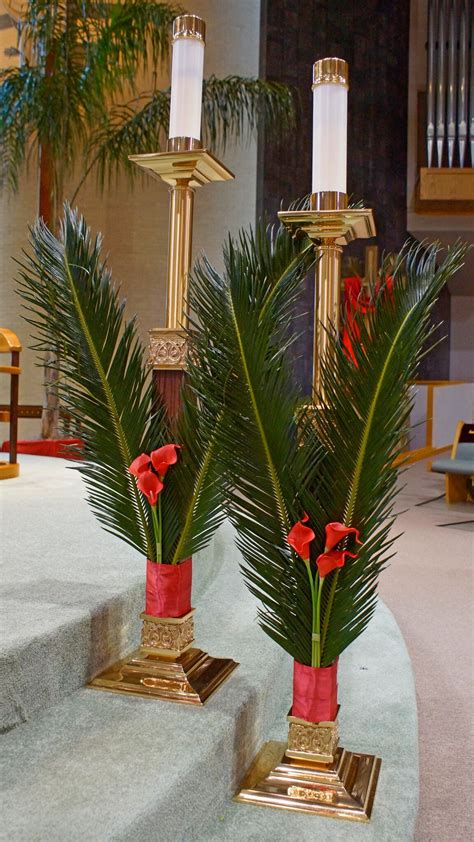 Palm Sunday Epiphany of The Lord Catholic Church. Katy, Texas Altar Flowers, Church Flower ...