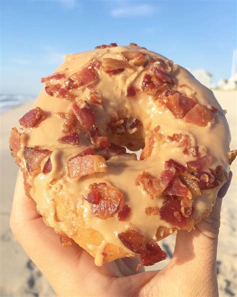 Maple. Bacon. Donut. : r/food