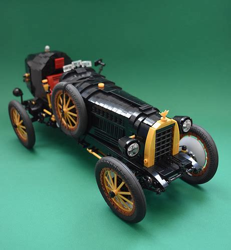 Glorious vintage racing car in LEGO bricks - The Brothers Brick | The ...