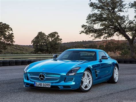 Mercedes-Benz SLS AMG Coupe Electric Drive specs, lap times ...