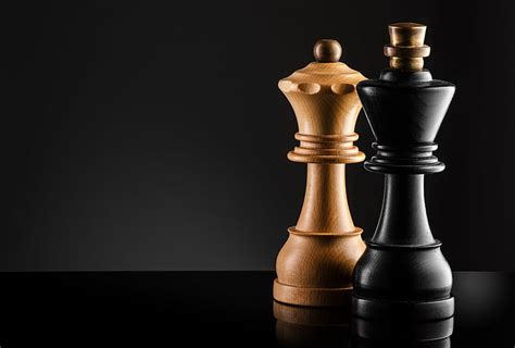 HD wallpaper: brown queen and black king chess pieces, macro, figure, strategy | Wallpaper Flare