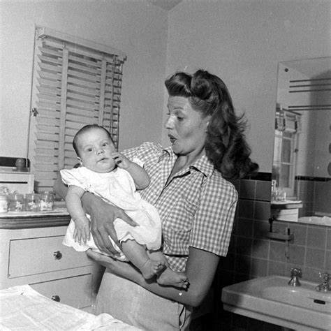 Lovely Pics of Rita Hayworth at Home in Beverly Hills With Her Daughter Rebecca Welles in 1945 ...