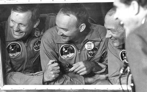 Michael Collins, who piloted the Apollo 11 command module, has died ...