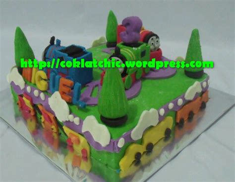 Thomas, James dan Percy the tank engine cake – MIGUEL – COKLATCHIC CAKE ...