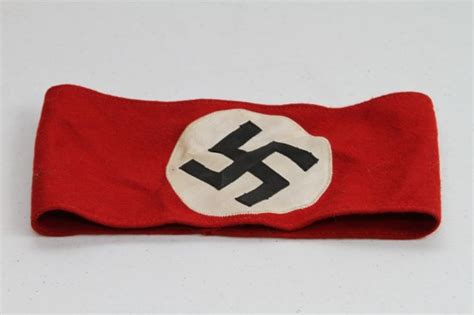 151: Nazi Swastika Arm Band : Lot 151