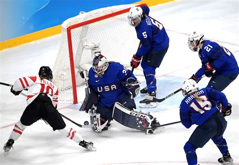 U.S. Women's Olympic Hockey Team Advances to Semifinals