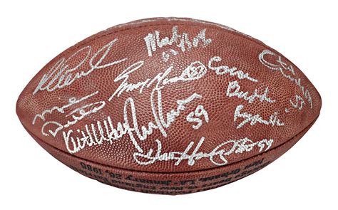 Lot Detail - Chicago Bears Super Bowl XX Team-Signed Football (27 ...