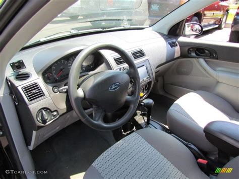 Charcoal/Light Flint Interior 2007 Ford Focus ZX4 SE Sedan Photo #66823592 | GTCarLot.com