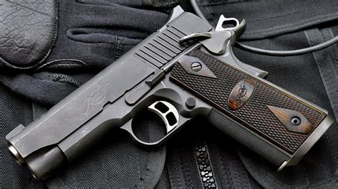 Kimber 1911 Custom Tactical Pro II .45 ACP - YouTube