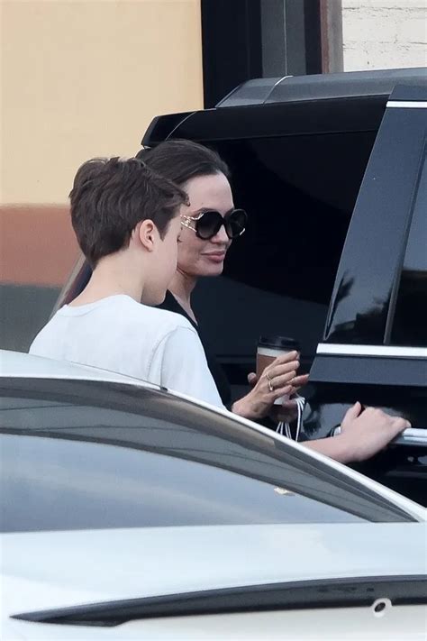 An ordinary outfit and a happy smile: Angelina Jolie and her son were ...