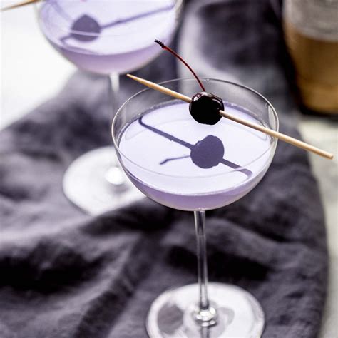 Classic Aviation Cocktail Recipe (The BEST!)