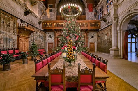 Biltmore’s Legendary Christmas Tree-Raising Goes Virtual This Year