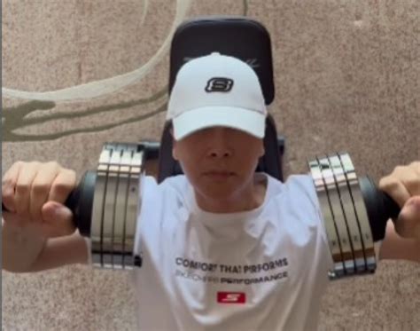 HK action star Donnie Yen has fans in awe with his lifting of 40kg ...