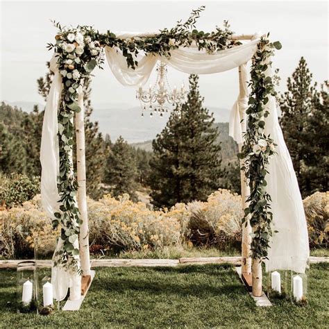 10 Breathtaking Backdrops For Your Wedding - Rustic Wedding Chic | Rustic chic wedding, Rustic ...