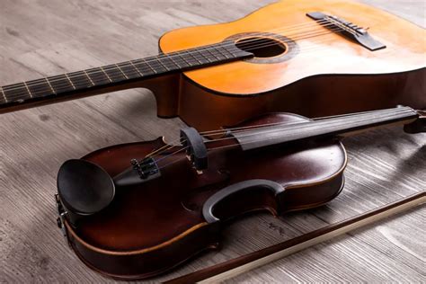 5 Major Differences Between a Guitar and a Violin