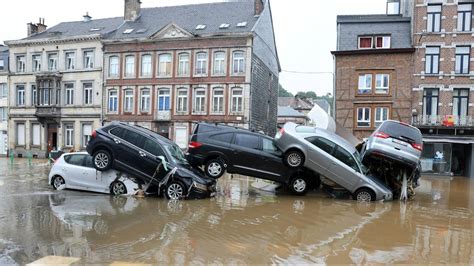 Mindestens zwölf Tote durch Unwetter in Belgien | AFP - YouTube