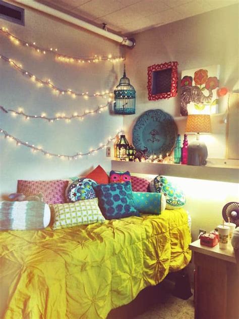 66 Inspiring ideas for Christmas lights in the bedroom