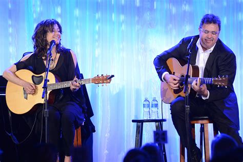 Vince Gill and Amy Grant Book 'Christmas at the Ryman' Shows