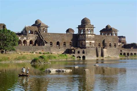 Mandu Fort - Madhya Pradesh - India Travel Blog