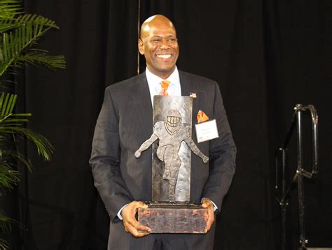 Brian Dawkins Lifetime Achievement Award – Clemson Tigers Official ...