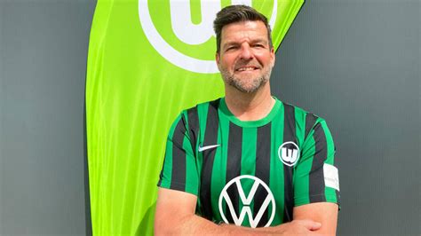 VfL Wolfsburg 2022-23 Special Kit