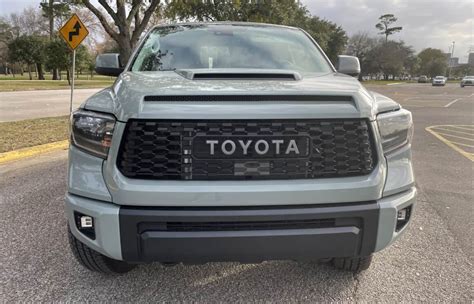 2023 Toyota Tundra Grill Lights