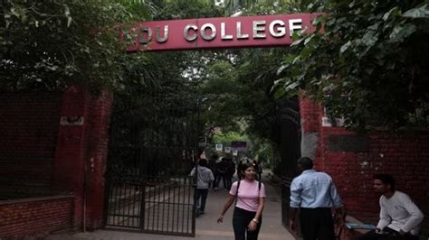 Hindu College suspends students for ‘indiscipline’; seeks undertaking they won’t ‘cause ...