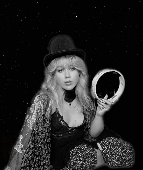 Stevie Nicks Halloween Costume 2020 Stevie Nicks, Halloween Costumes ...