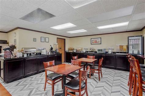 COMFORT INN & SUITES - Updated 2024 Prices & Hotel Reviews (Brentwood, TN)