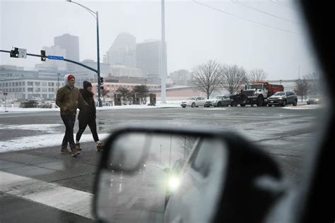 How to check road conditions in Iowa, DOT cameras in winter weather ...