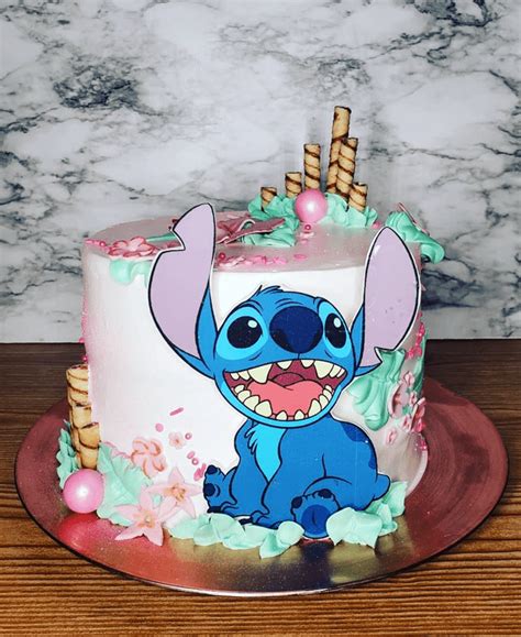 Lilo and Stitch Theme Cake Ideas Images (Birthday Cake Pictures) Candy Birthday Cakes, Disney ...