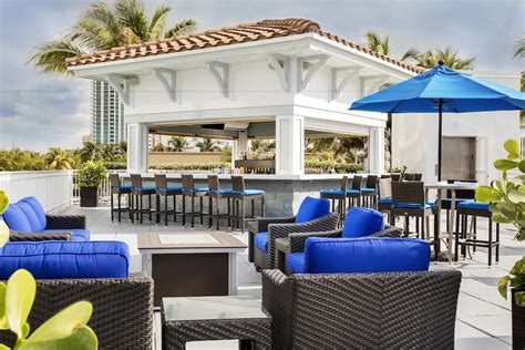 Courtyard by Marriott Fort Lauderdale Beach in Fort Lauderdale | Best Rates & Deals on Orbitz