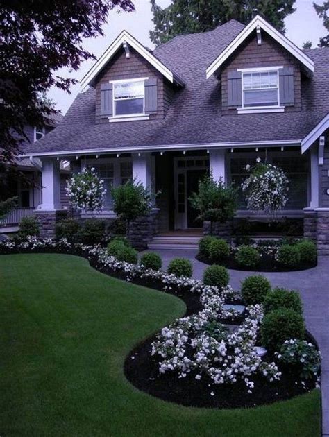 30+ Cottage Style Landscape Design (With images) | Small front gardens ...