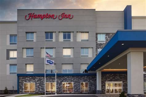 Hotels in Redmond, OR - Find Hotels - Hilton