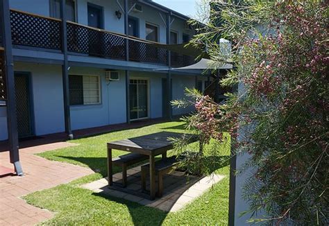 COLONIAL MOTEL RICHMOND: 2018 Prices & Reviews - Photos of Motel ...